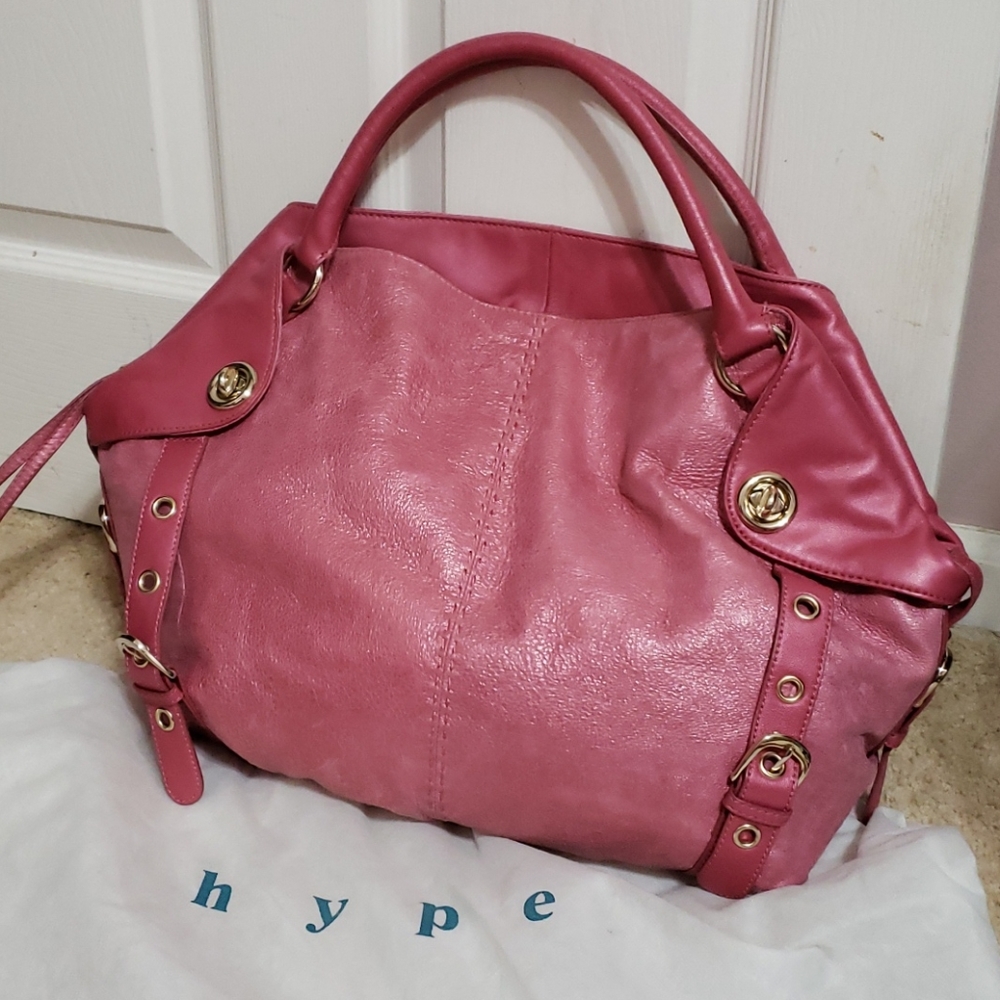 Hype Pink Metalic hobo bag